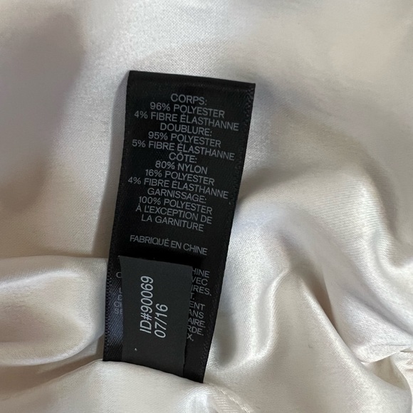 EXPRESS Reddish Orange/Multi Floral Bird Print Soft Bomber Jacket Women's Medium - Picture 9 of 11